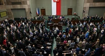 Poseł PO zrugał Mariusza Błaszczaka: przyszedł tu pan jak na targowisko [RELACJA NA ŻYWO]