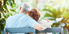 ONS, FWB i… HIV. Zaskakujące życie romantyczne seniorów. "Od Tindera do sanatorium"