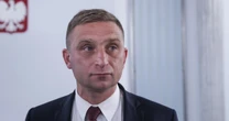 Robert Bąkiewicz stawił się w prokuraturze. Odpiera zarzuty. "To jest polityczna nagonka"