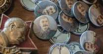Józef Stalin wraca do łask. Rosjanie kochają krwawego dyktatora, Putin się nim inspiruje. "Żyje w sercach"