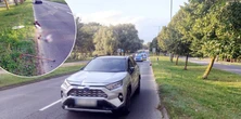 Na ulicy została tylko jej laska i but. Tragedia przy cmentarzu w Kołobrzegu