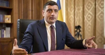 Może zostać prezydentem Rumunii, chwali Orbana. "Chciałbym pójść w jego ślady"