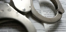 Pastwił się nad matką i ją okradał. Za kraty zaprowadziło go coś innego