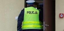 Policjanci zamiast ścigać przestępców, doręczają wezwania z sądów. "Robimy za listonoszy"