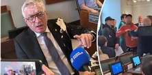 Afera na Radzie Miasta w Poznaniu. Prezydent dostał tortem w twarz