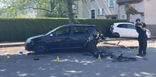 Na drodze zostały trampki. Nie żyje dwoje dzieci
