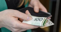 Nowe badanie. Polacy boją się o przyszłość i oszczędzają na czarną godzinę