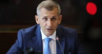 Senator KO krytykuje PiS w sprawie migracji. "Diabeł w ornat się ubrał i na mszę dzwoni"