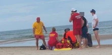 Kąpał się z wnukiem w morzu. Nagle doszło do dramatu