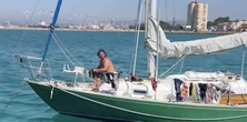 Zaginął podczas rejsu dookoła świata. Na pokładzie został tylko jego pies