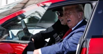 Jak Godzilla i King Kong. Donald Trump sam stworzył sobie rywala. Republikańscy wyborcy zdążyli pokochać Elona Muska [KOMENTARZ]