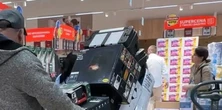 O tych promocjach w Lidlu i Kauflandzie huczy cały internet. W sklepach ładują pełne koszyki