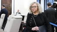 Związki partnerskie w Polsce: Projekt Lewicy trafił do Sejmu. "Jak nie drzwiami, to oknem"