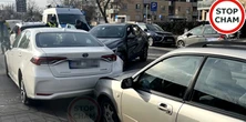 Kierowca auta na minuty staranował inny samochód. A potem było jeszcze gorzej...