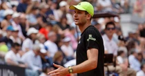 Hurkacz sprawdza formę przed French Open. Trudny rywal na start
