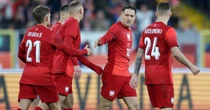 Polska zagrała na granicy wstydu. Oto co chce przekazać Urban