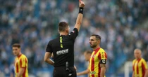 Kończyli mecz w dziewięciu. Koszmar debiutanta w Ekstraklasie