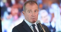 Rywal Cezarego Kuleszy może z przytupem wrócić do polskiej piłki. Złożył ofertę
