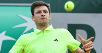 Hurkacz zmiażdżony przez 18-latka! Koszmar na start Roland Garros. Szok!