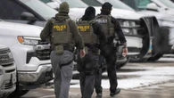 Funkcjonariusz ICE zatrzymany. Postrzelił imigranta i skłamał