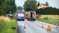 Zderzenie osobówki z busem w Małopolsce. Nie żyje jeden z kierowców