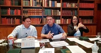 Bolsonaro evita falar hidroxicloroquina em live: 'Vo bloquear a pgina'