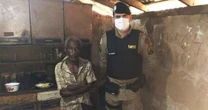 Sargento da PM salva homem que vivia em condies sub-humanas em Minas