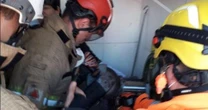Bombeiros resgatam mulher que ficou com a mo presa em moedor de cana