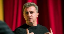 'Covardia', diz Huck sobre Bolsonaro mandar reprter 'calar a boca'