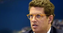 Salles no resiste a presses e exonerado do Ministrio do Meio Ambiente