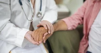 Problemas intestinais podem ser sinal precoce de Parkinson, diz estudo