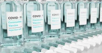 Tomo vacina bivalente contra COVID agora ou espero a versão atualizada?