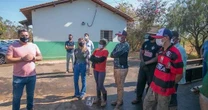 Catadores de reciclveis tero que se filiar cooperativas em Arax