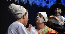 Classe artstica critica projeto sobre erotizao de menores em Divinpolis