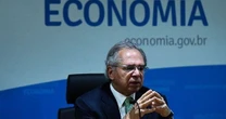 Guedes diz que usou 'imagem infeliz' ao dizer que China inventou o vrus