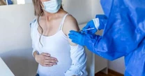 Pfizer pede registro de vacina para bebês contra vírus da bronquiolite