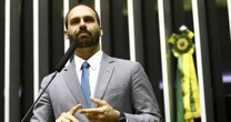 Eduardo Bolsonaro: 'A verdade que o Brasil desponta na vacinao'