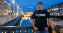 «Ми були «луга*донами». А сьогодні мої студенти воюють за Україну»: історія військового лікаря з Луганська «Ми більше не ділимося на луганських, одеських чи львівських. Ми нарешті стали однією країною»