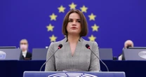 Литва виселяє Тихановську. Безпекові причини чи дипломатичний реверанс у бік Лукашенка? Уряд Литви знижує рівень охорони білоруської опозиціонерки Тихановської й очікує, що вона звільнить надане їй житло упродовж кількох тижнів