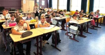 Українська мова вперше стає другою іноземною у Франції Пілотний проєкт вивчення української мови у школах Франції охоплює регіони з найбільшою кількістю дітей-біженців