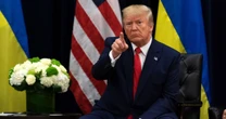 «Трамп не готовий стати Чемберленом». Колишні посли США в Україні та Польщі про очікування від саміту на Алясці Які шанси на припинення війни Росії проти України шляхом переговорів із Путіним? Чи є ризики територіальних поступок поза спиною України?