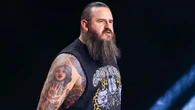 AEW star Brody King wears 'abolish ICE' shirt before match in Mexico