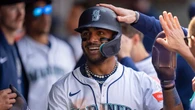 Mariners star Julio Rodríguez robs Yankees' Trent Grisham of home run with spectacular catch