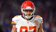 Chiefs' Travis Kelce gets drilled by Bills defender, jaws at fans walking to locker room