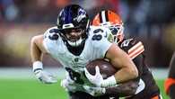 Ravens star fools Browns' defense with fake tush push, go-ahead TD run