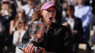 French Open winner Mirra Andreeva quickly corrects trophy pose after historic victory
