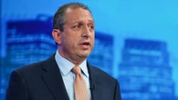 NYC comptroller tries to force way into ICE offices as security locks down federal facility
