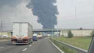 Maxi incendio in una ditta chimica di San Giuliano Milanese: 