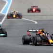 Verstappen beffa Hamilton, sorpasso e vittoria all'ultimo giro. Vince in Francia