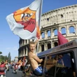 Roma giallorossa per un'estate: 20 anni fa la pazza festa per lo scudetto 2001